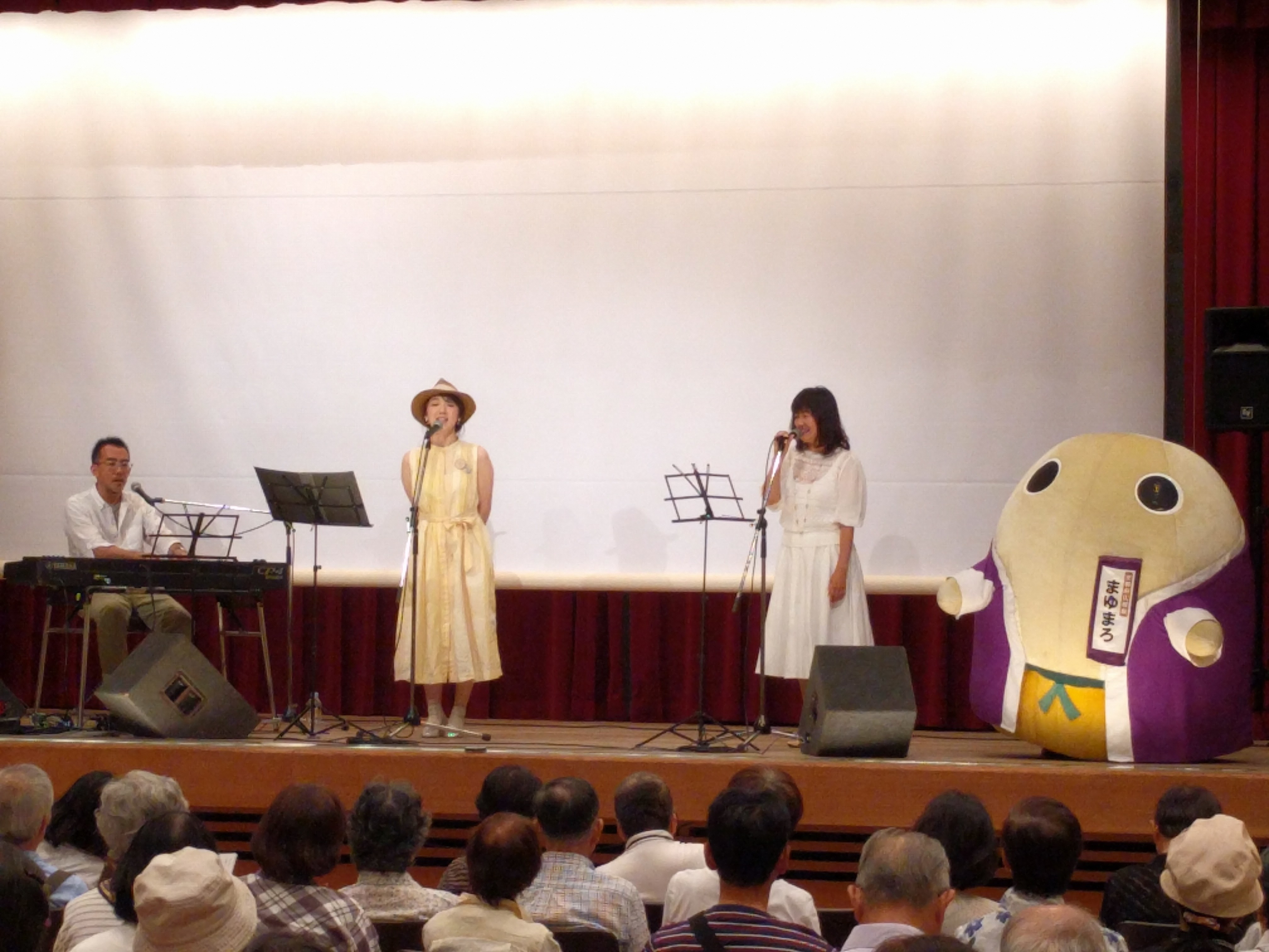 トーク&ライブ風景