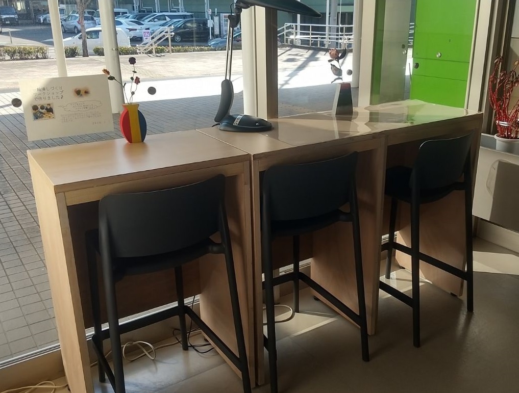 ワークショップで作ったハイカウンターテーブル
