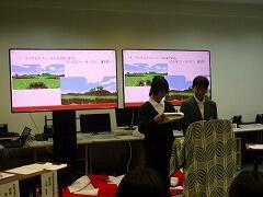 e-sports関連備品の贈呈式