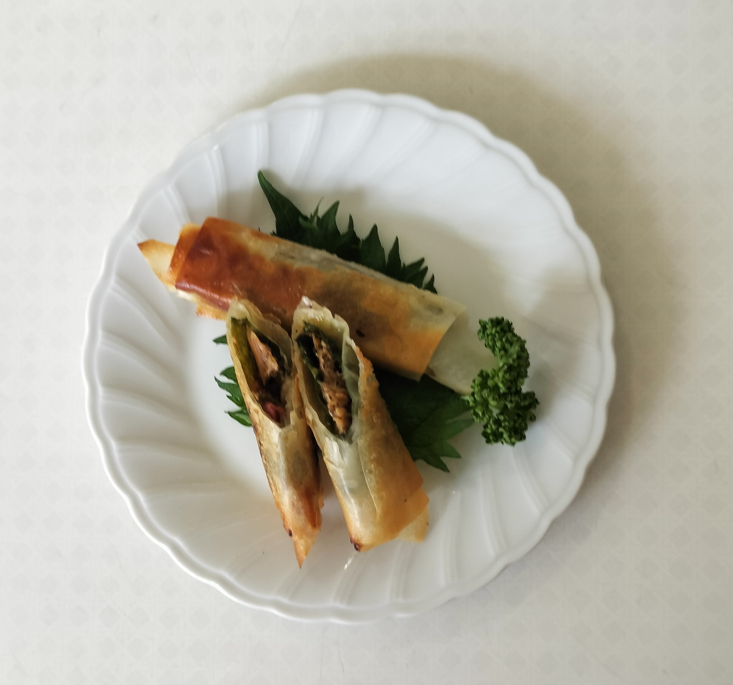イワシ缶の梅じそ春巻き