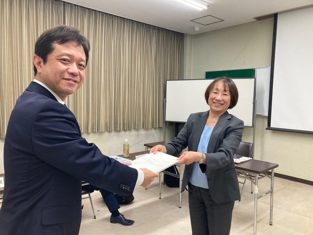 答申の様子